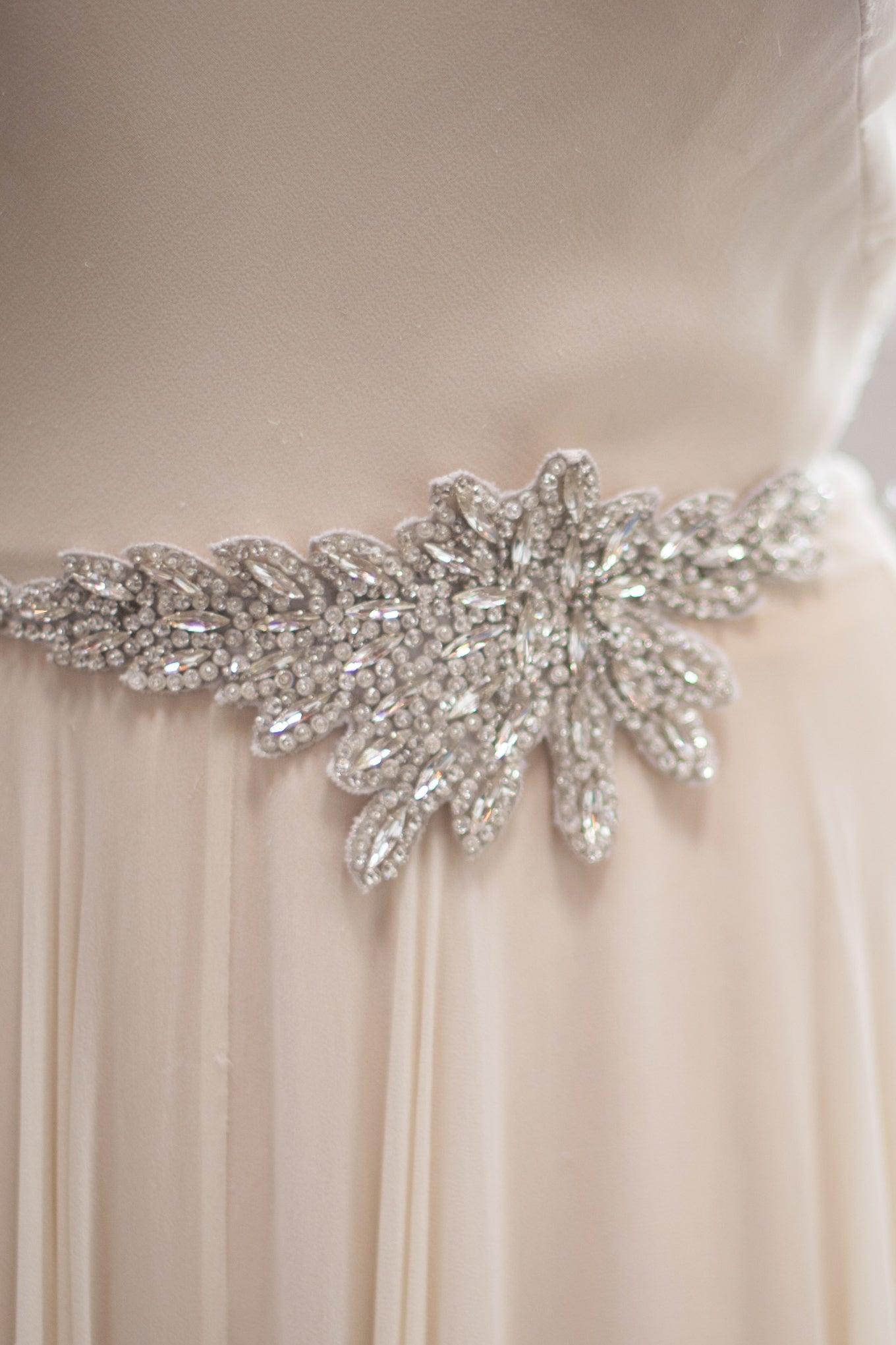 HEATHER ASYM SASH - SILVER