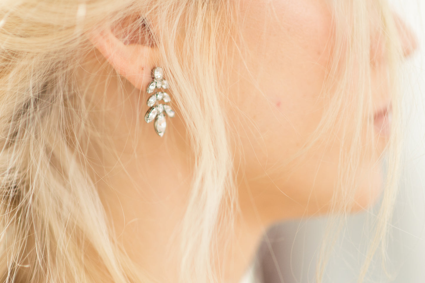 IRIDESSA EARRINGS - GOLD