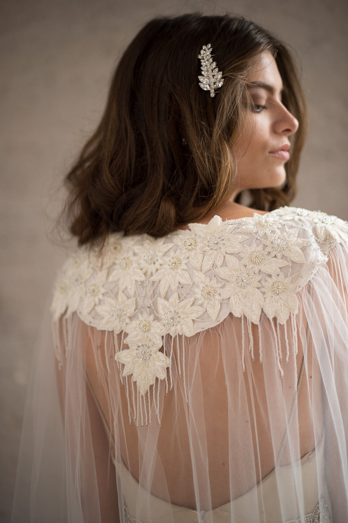 DAENERYS CAPE - IVORY