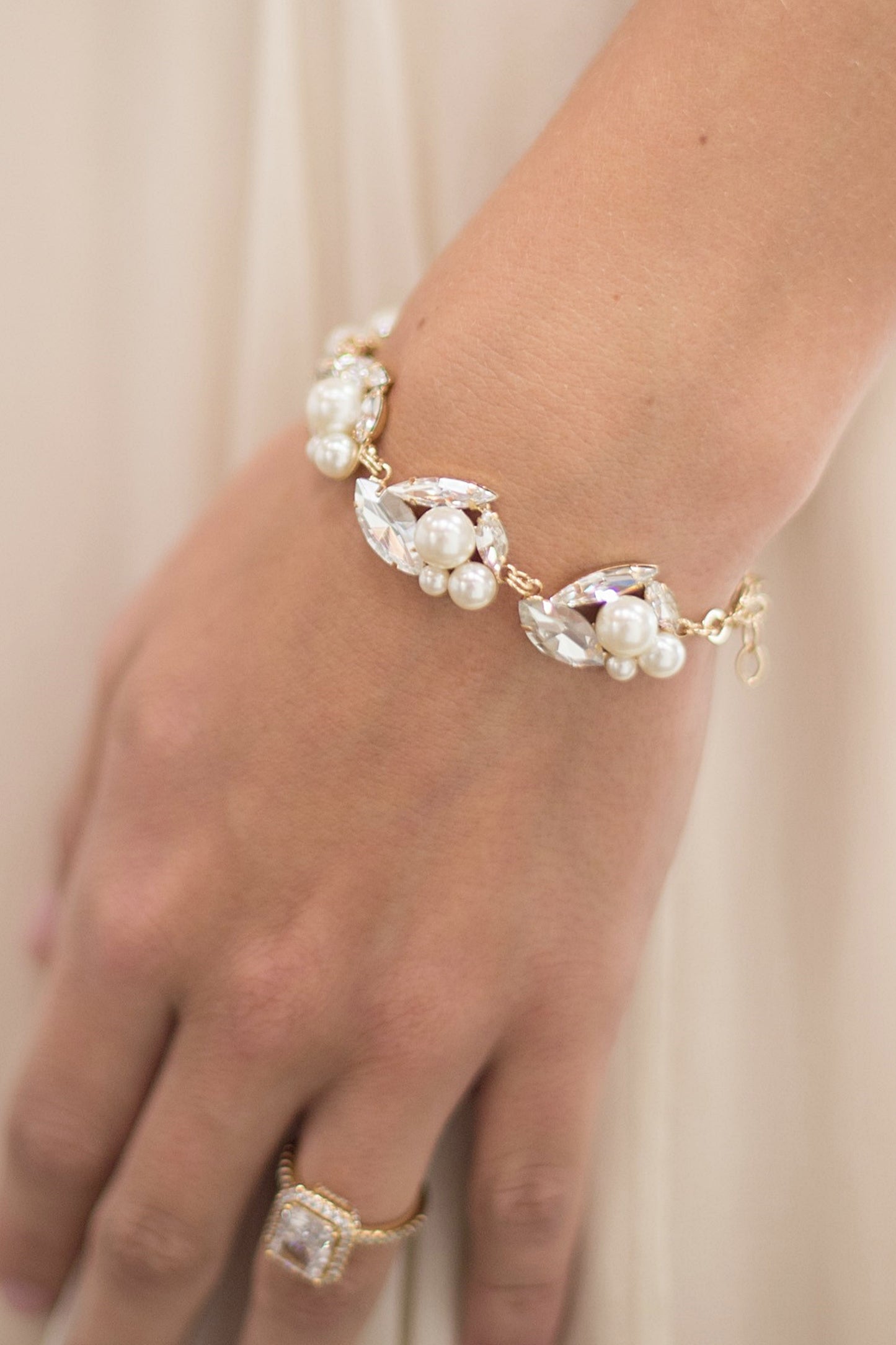 ODETTE BRACELET - GOLD