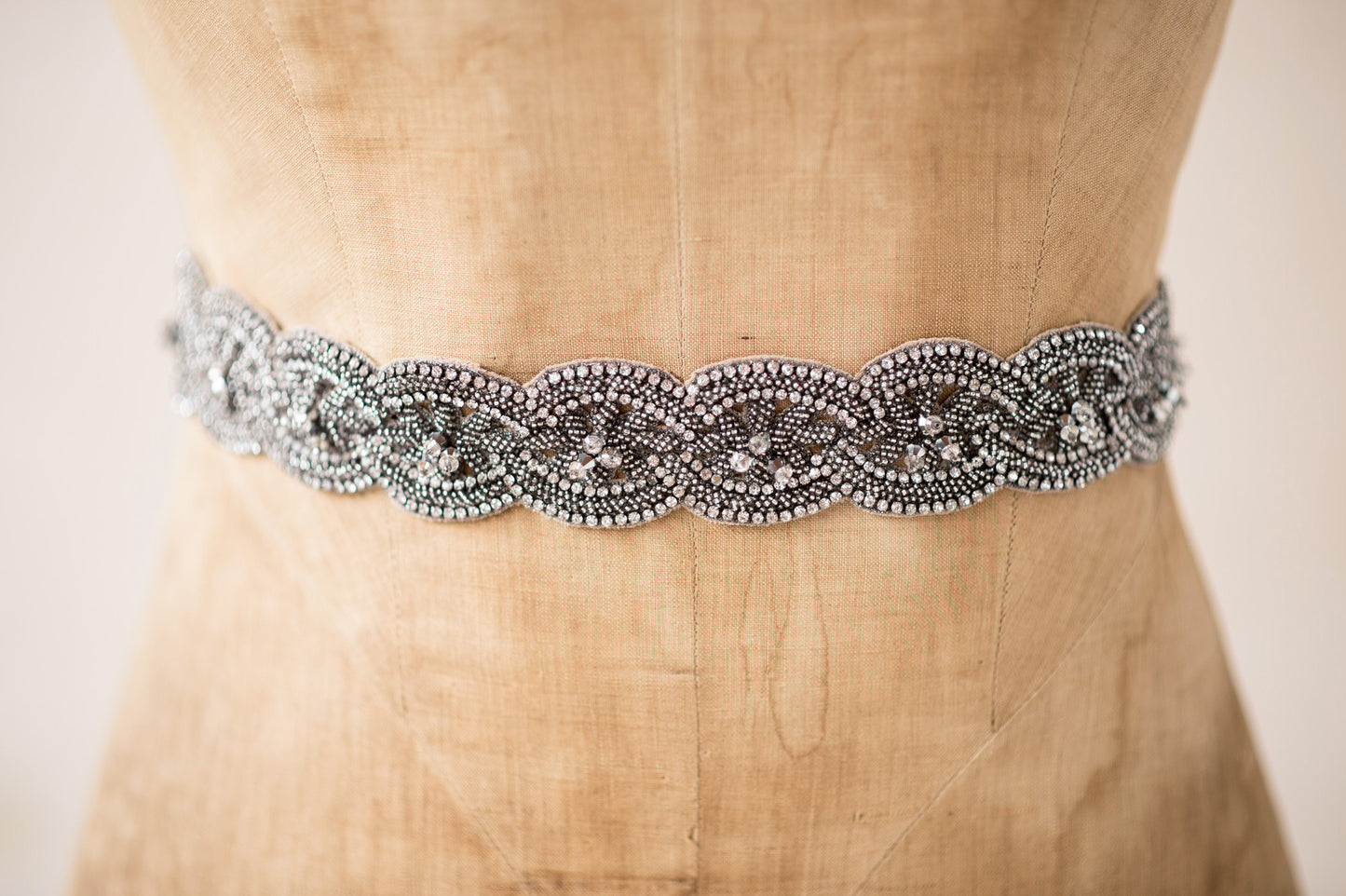 JEWEL SASH - GUNMETAL