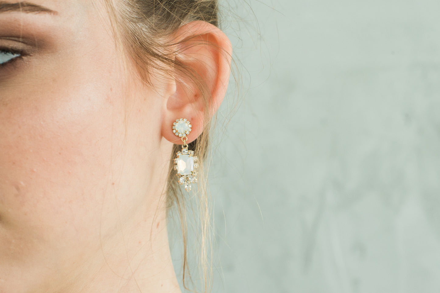 HALSTON EARRINGS- GOLD