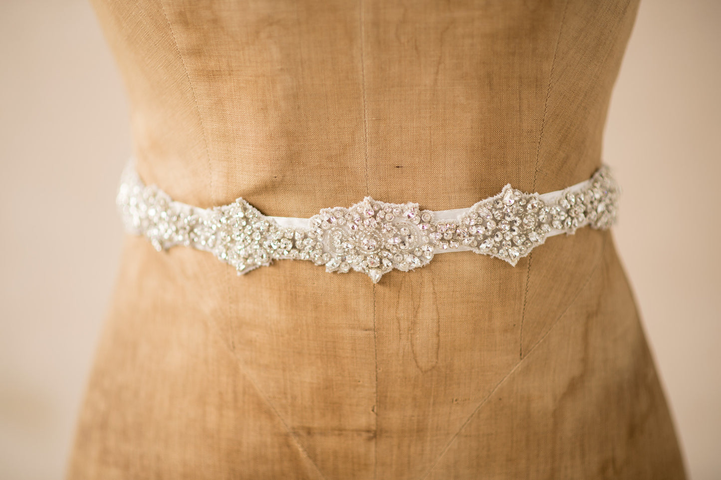 PAISLEY SASH - SILVER