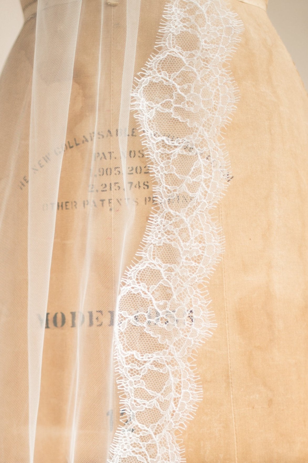 LETITIA STANDARD VEIL