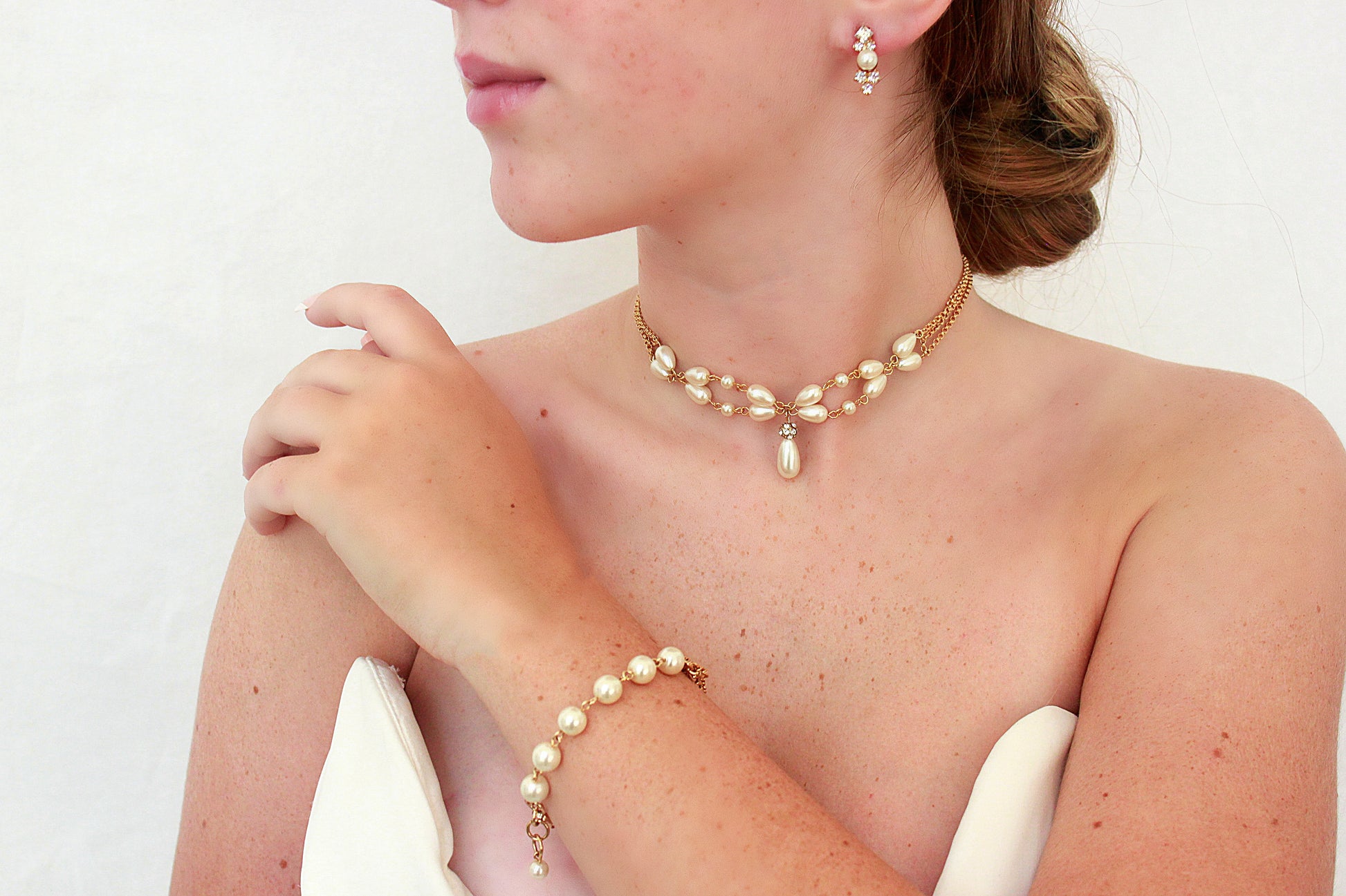 Gold Bracelet Pearl Bead Bracelet Gold Chain Charm Bracelet Pearl Dainty Layering Bracelet Bridesmaid Gift Boho Wedding Jewelry Simple, KAI bracelet for Her, for Bride, for Bridesmaid Gift , for Mother of the Bride, for Wedding Guest or Special Occasion by Camilla Christine Bridal Jewelry and Wedding Accessories. Bridal Style Inspiration Trends for Bride, Wedding Ideas