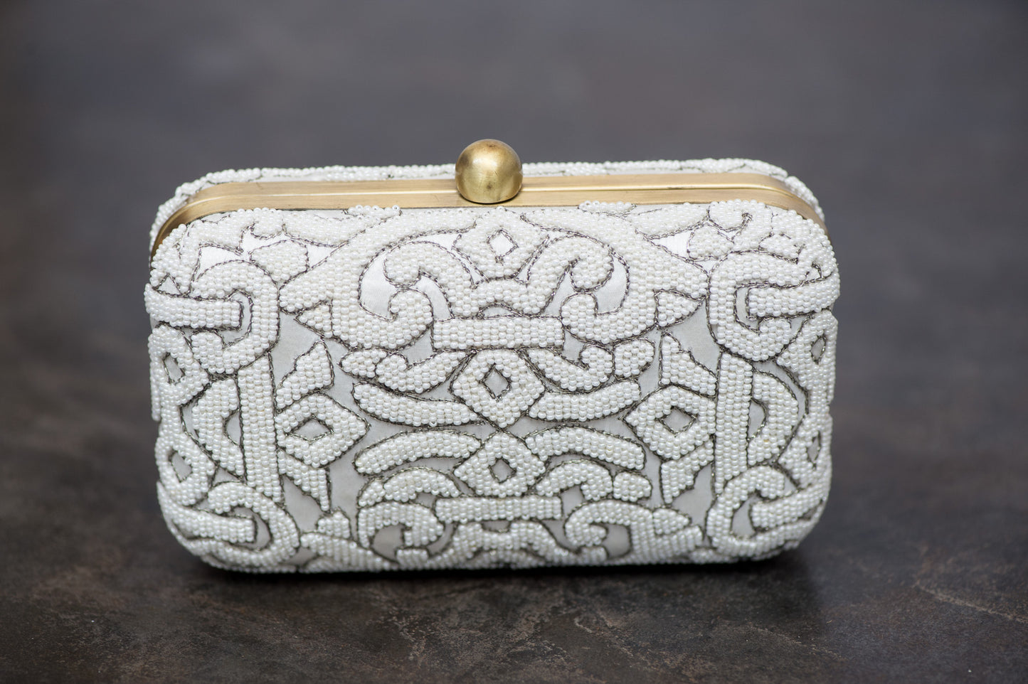 DELANCEY CLUTCH- OFF WHITE