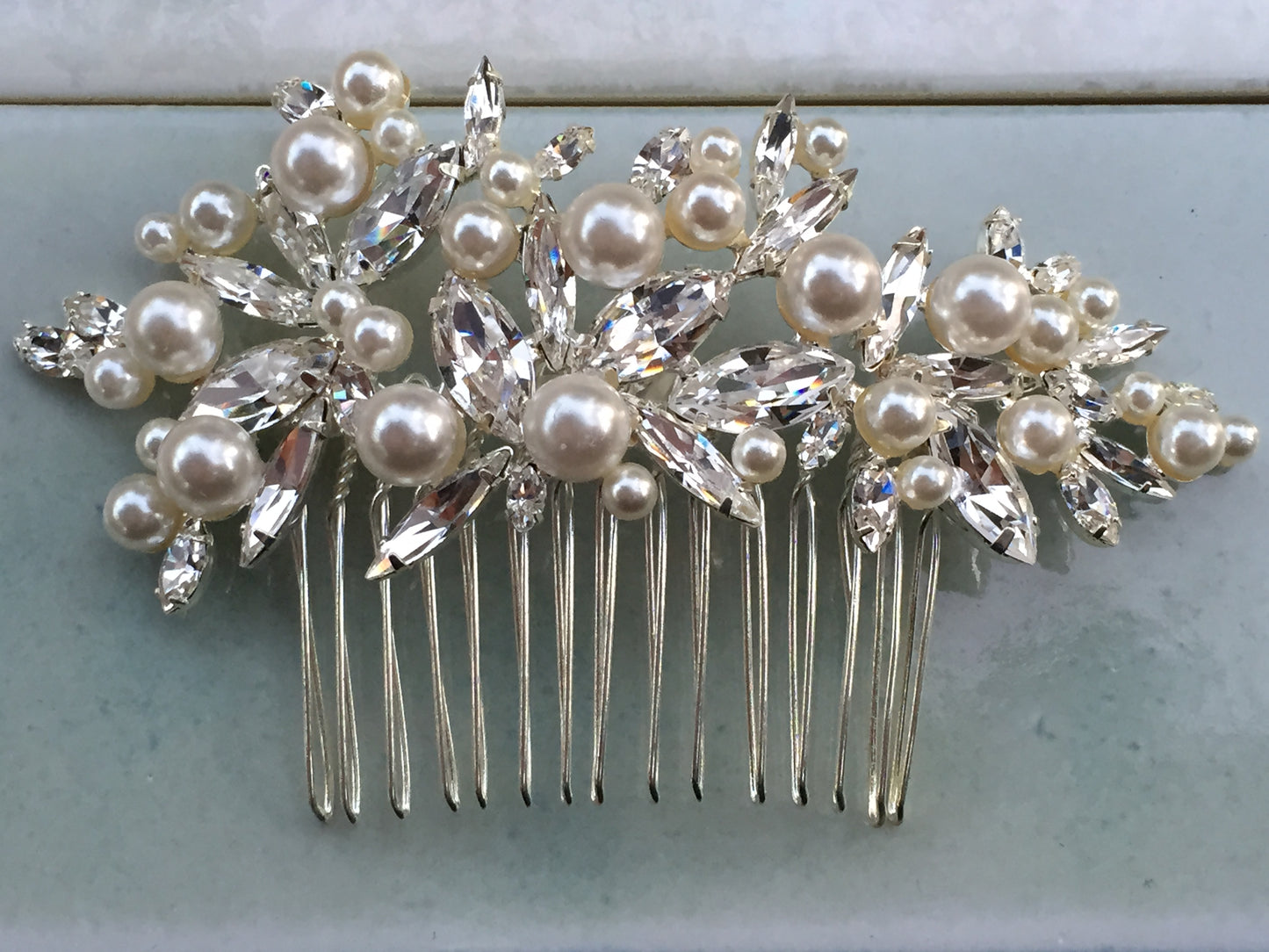 ODETTE COMB - SILVER