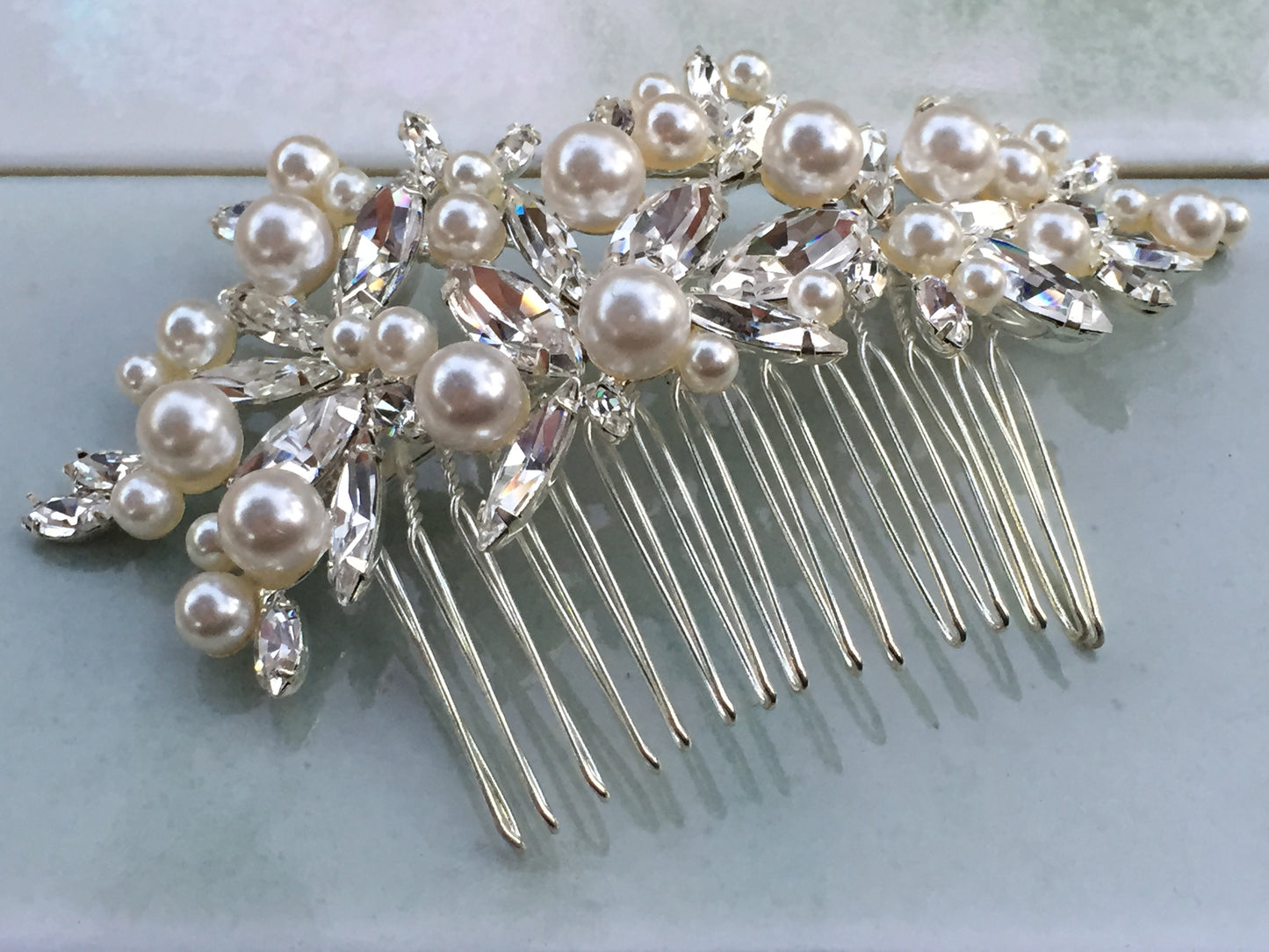 ODETTE COMB - SILVER