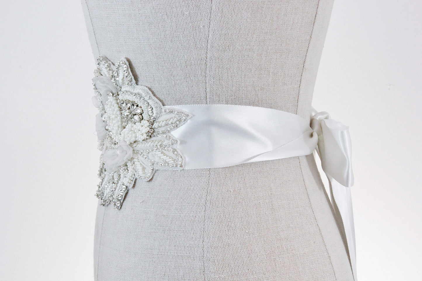 HARLOW SASH- OFF WHITE