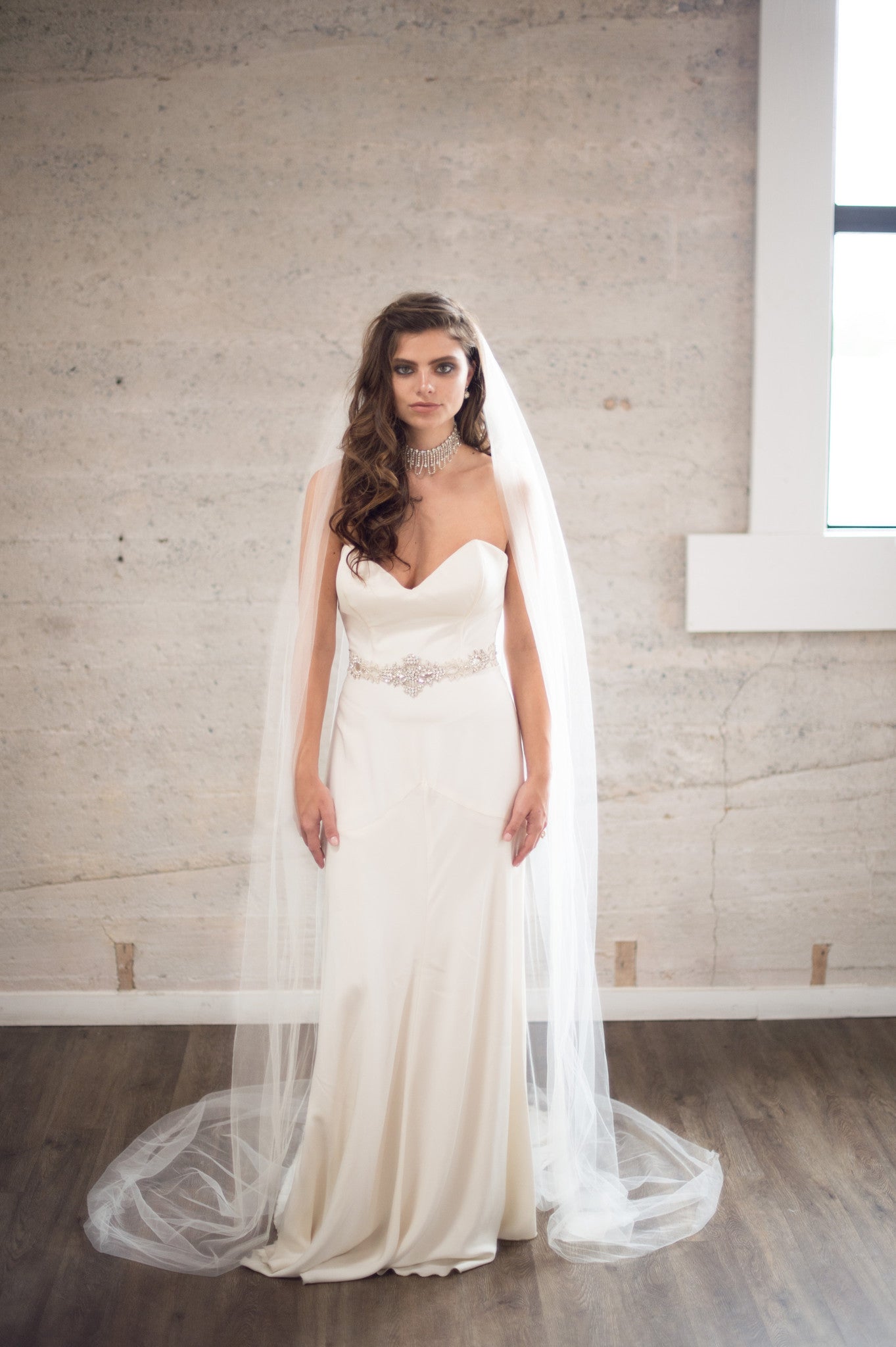 LULU VEIL- DIAMOND WHITE